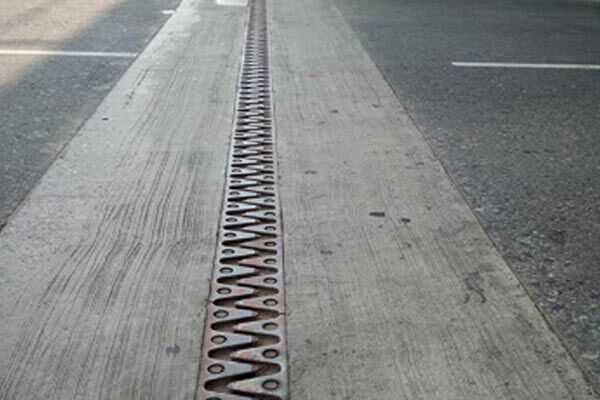 Bridge Expansion Joints, Use Of Bridge Expansion Joints - DECG